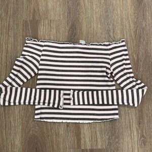 Off shoulder Long sleeve striped top